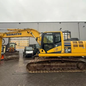 Komatsu PC210LCI-10 /Day